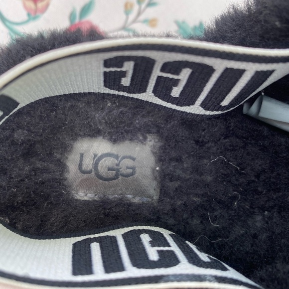 UGG shearling sandals! - Picture 7 of 9